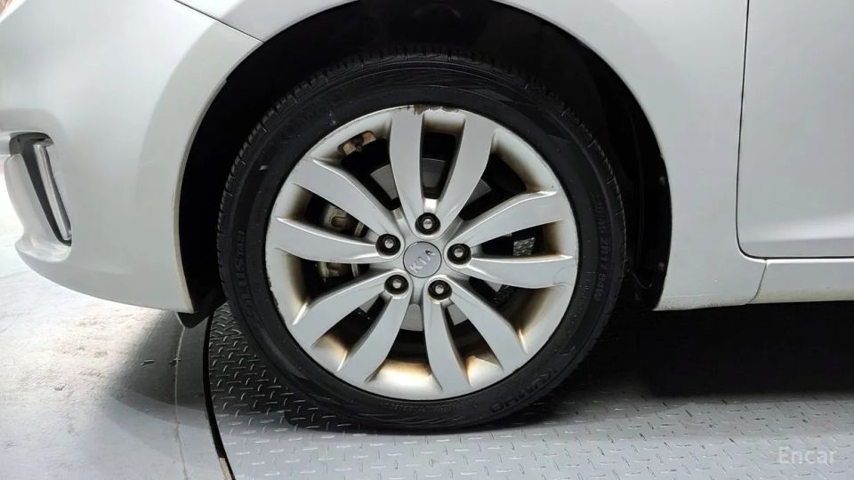 Kia Carens