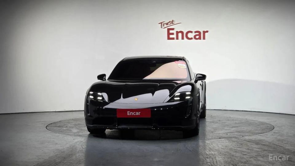 Porsche Taycan