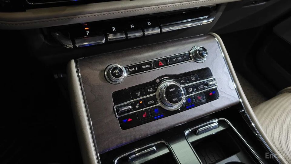 Lincoln Aviator