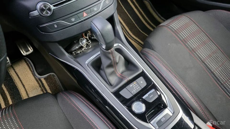Peugeot 308