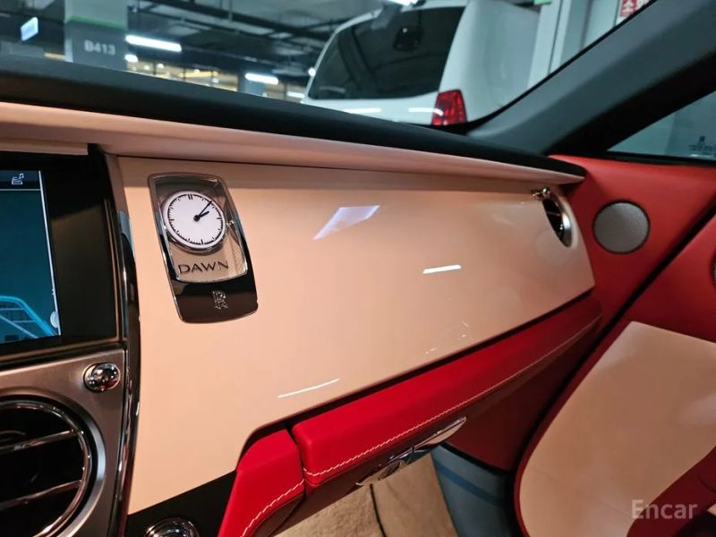 Rolls-Royce Dawn