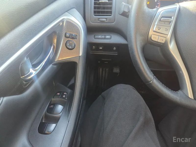Nissan altima