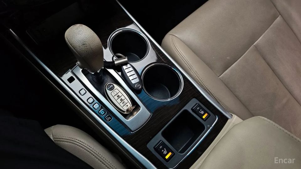 Nissan altima