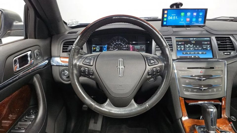 Lincoln MKS
