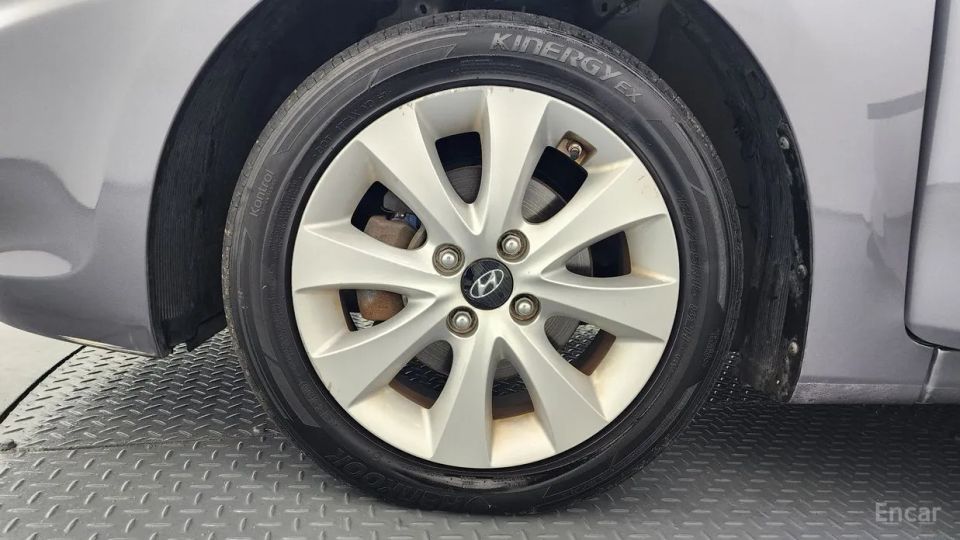Hyundai Accent