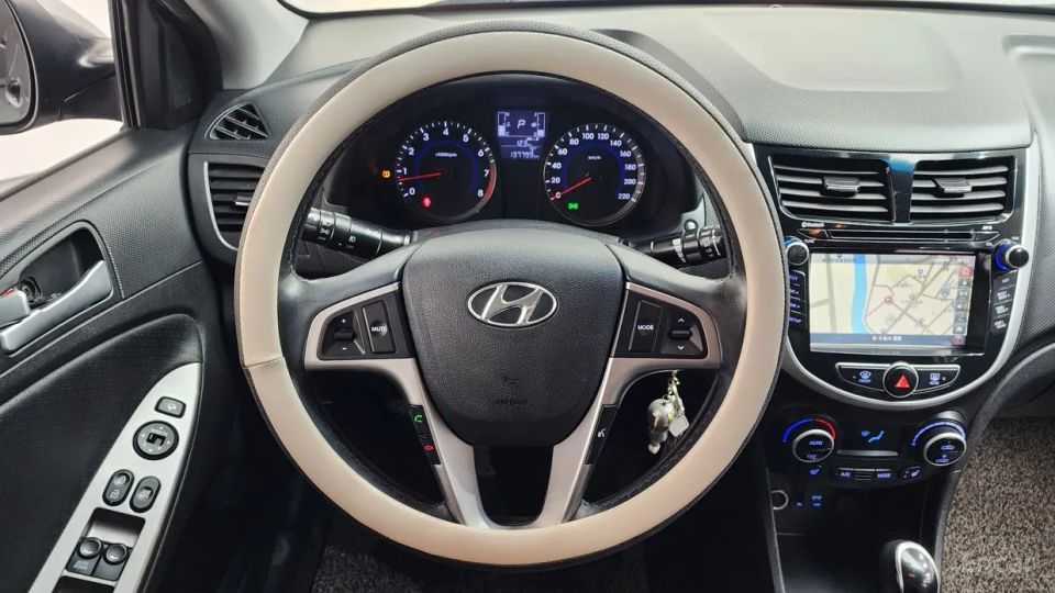 Hyundai Accent