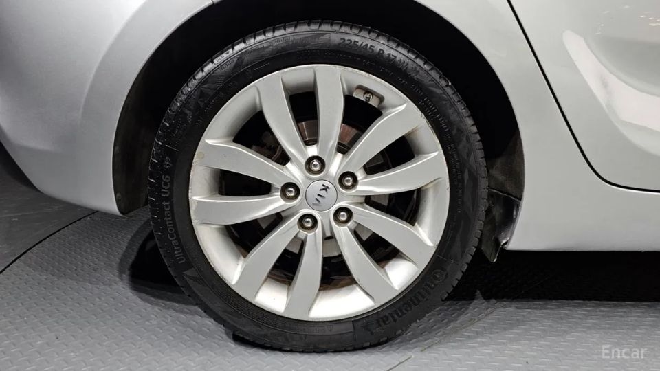 Kia Carens