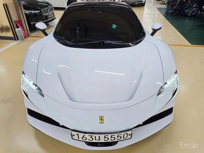 Ferrari SF90