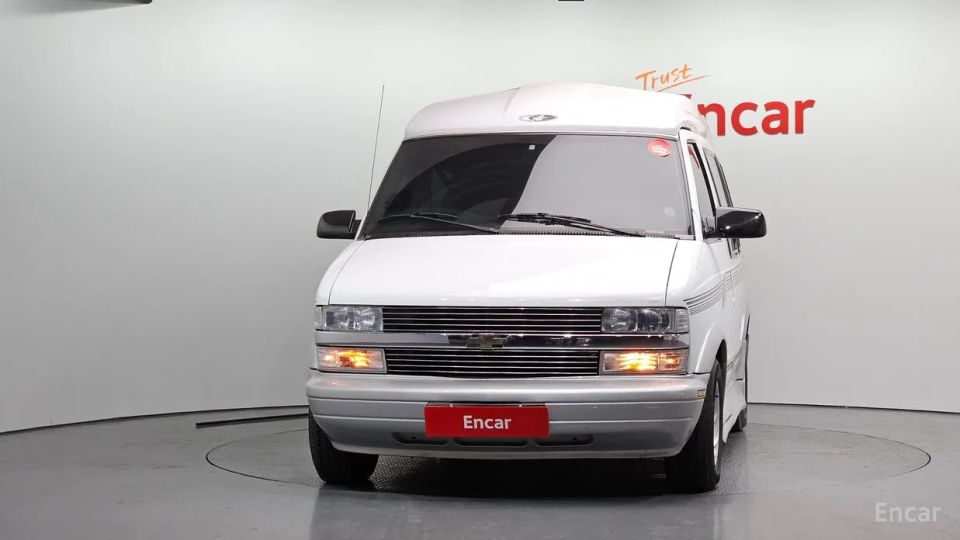 Chevrolet Astro Van