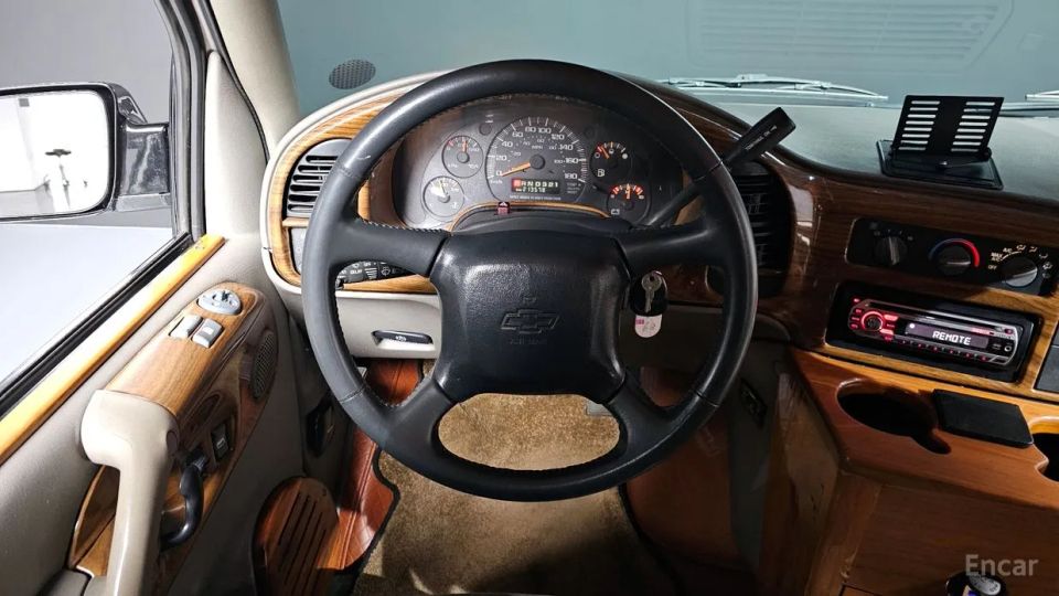 Chevrolet Astro Van