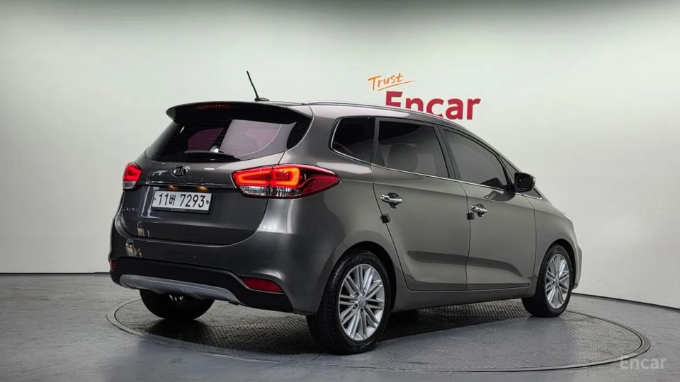 Kia Carens