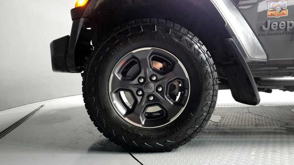 Jeep gladiator