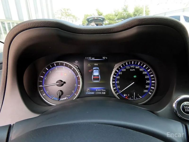 Infiniti Q50