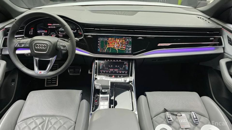 Audi Q8