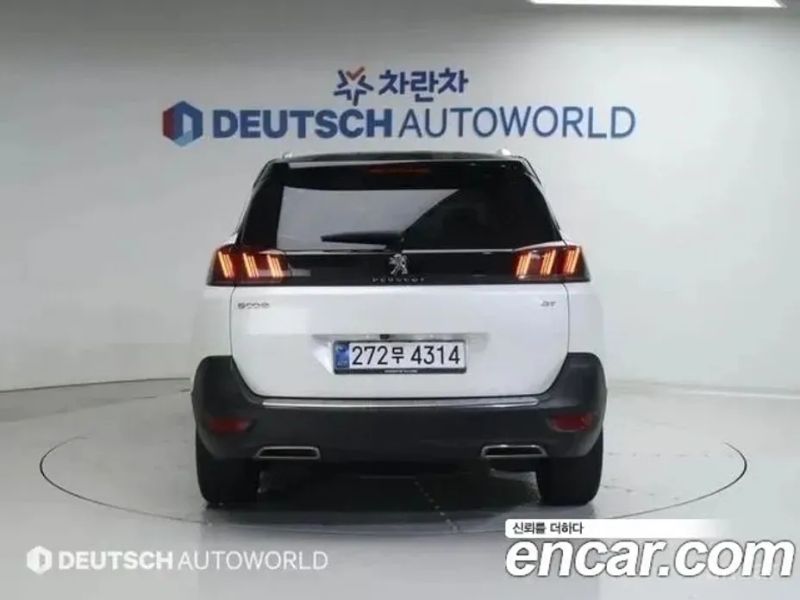 Peugeot 5008