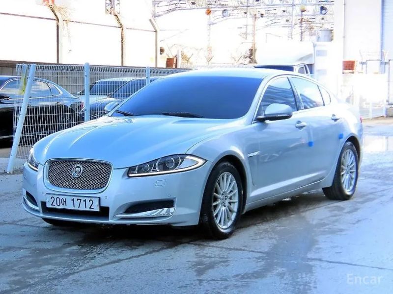 Jaguar xf