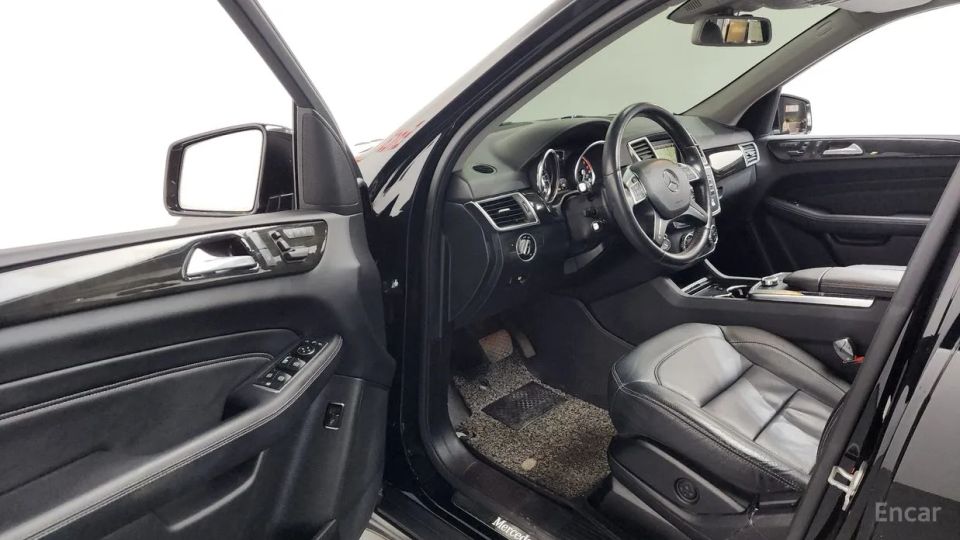 Mercedes-Benz M-class
