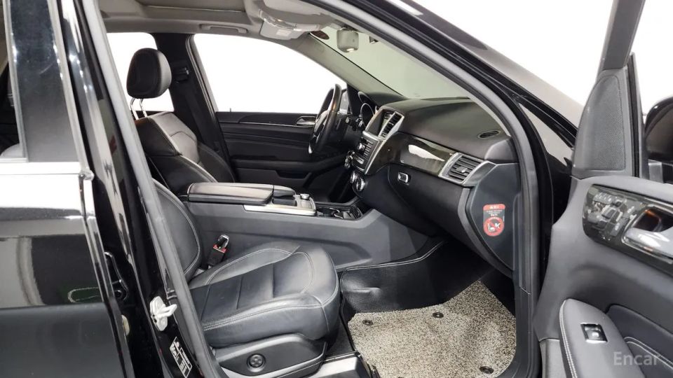 Mercedes-Benz M-class