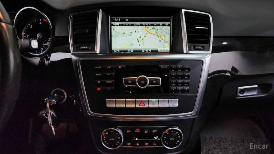 Mercedes-Benz M-class
