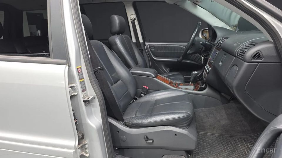 Mercedes-Benz M-class