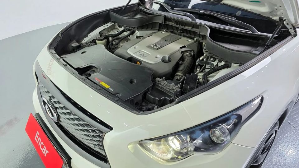 Infiniti QX70