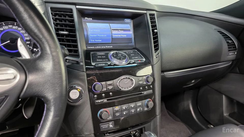 Infiniti QX70