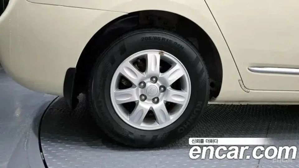 Kia Carens