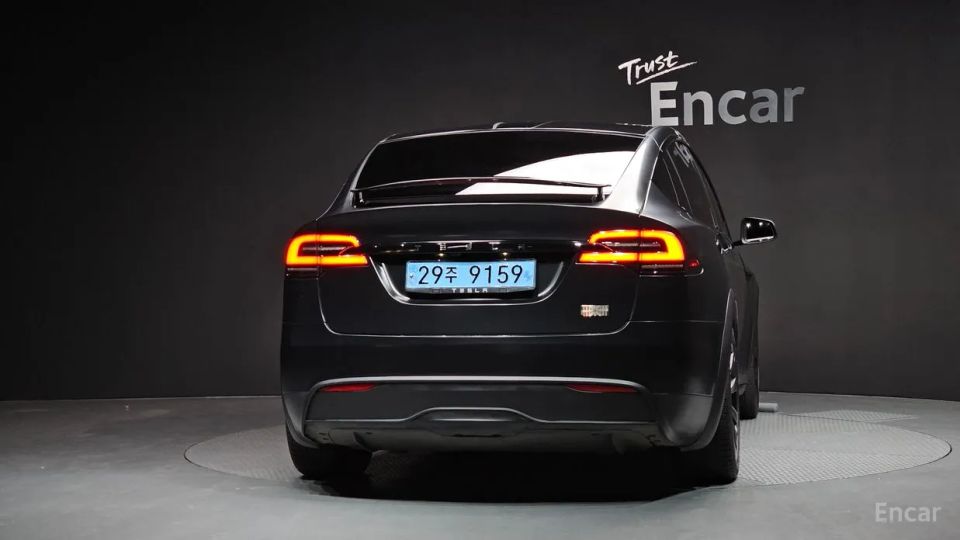 Tesla model-x