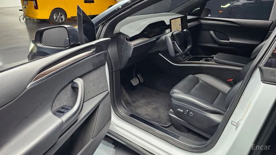 Tesla model-x