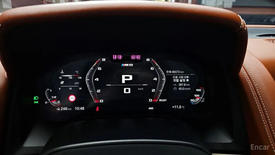 BMW M8