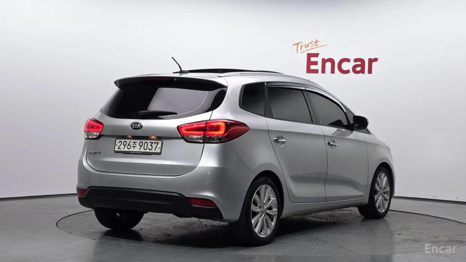 Kia Carens