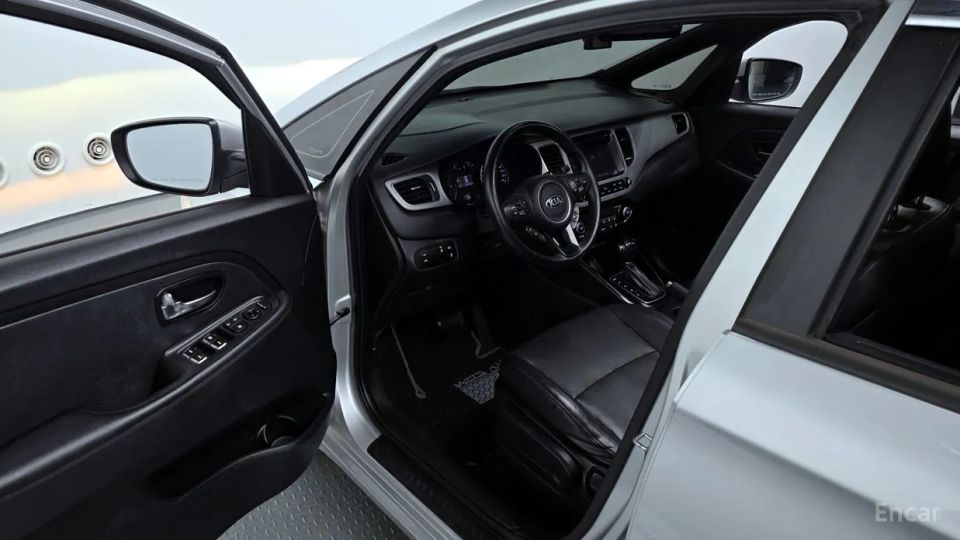Kia Carens