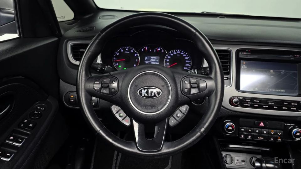 Kia Carens
