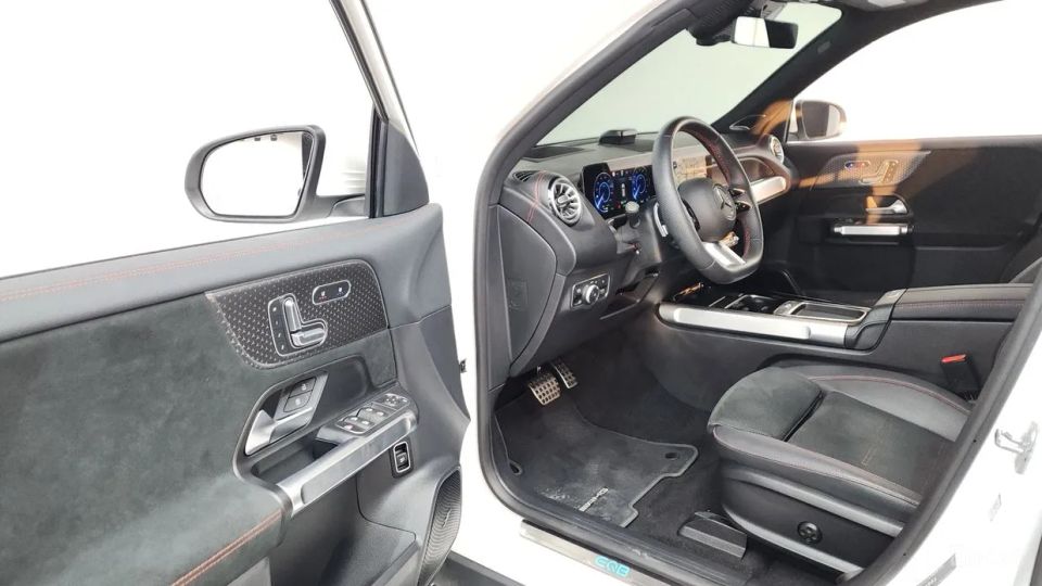 Mercedes-Benz EQB