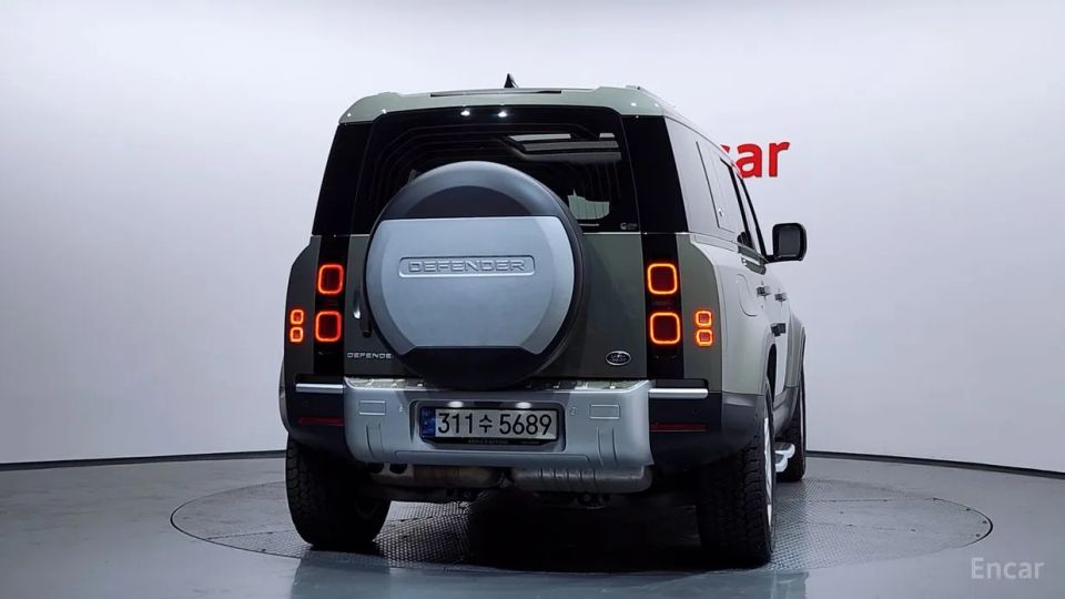 Land Rover Defender