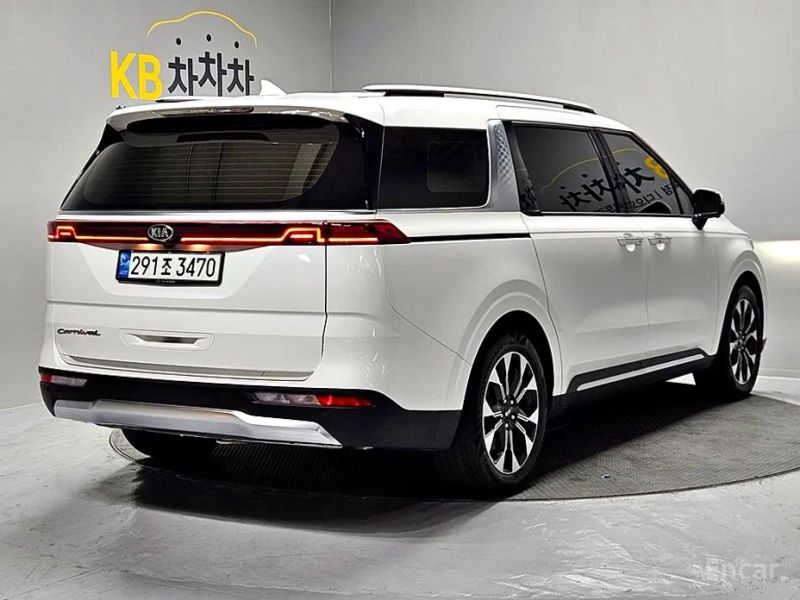 Kia Canival