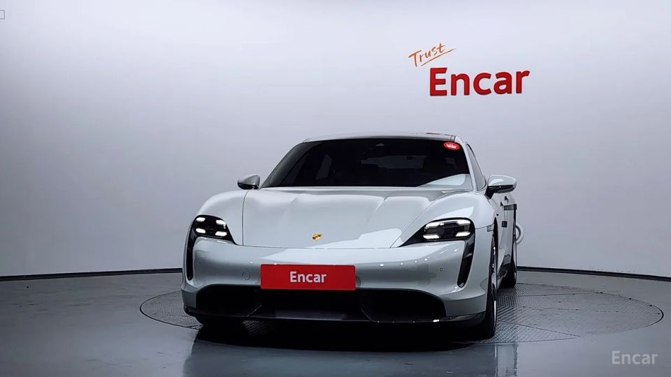 Porsche Taycan