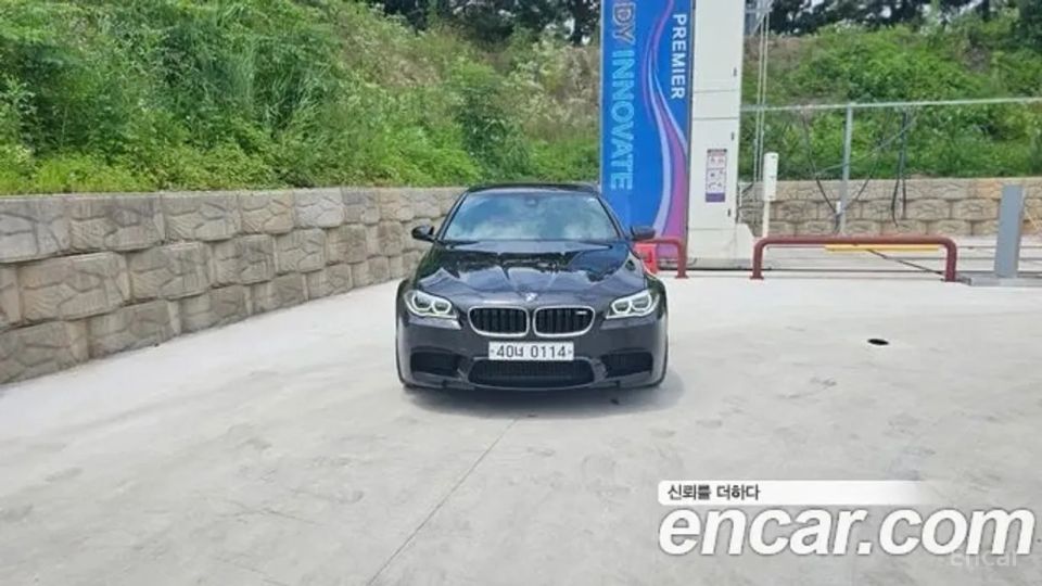 BMW M5
