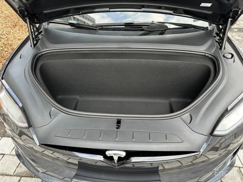 Tesla model-x