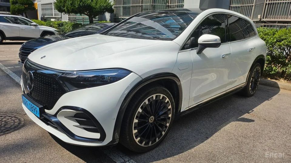 Mercedes-Benz EQS
