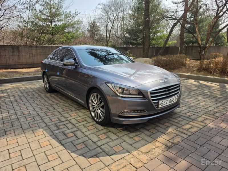 Hyundai Genesis