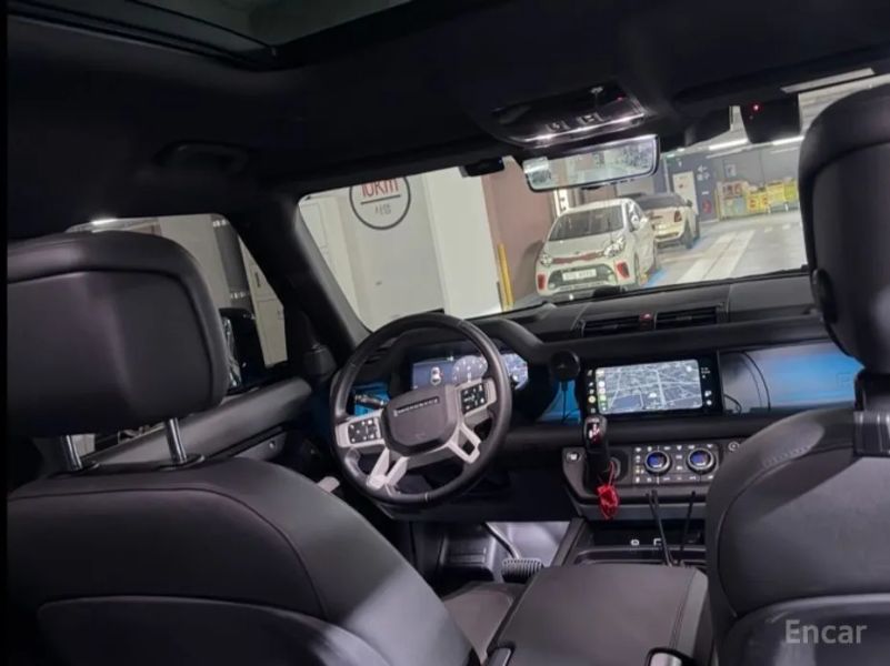Land Rover Defender