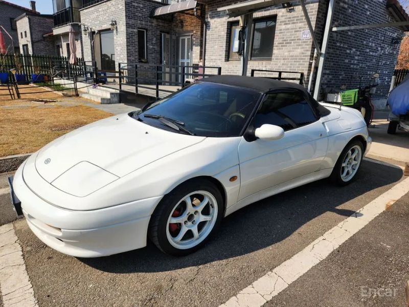 Kia Elan