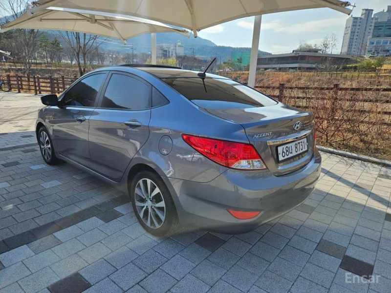 Hyundai Accent