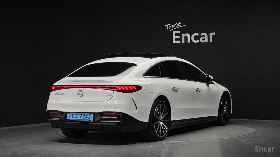 Mercedes-Benz EQS