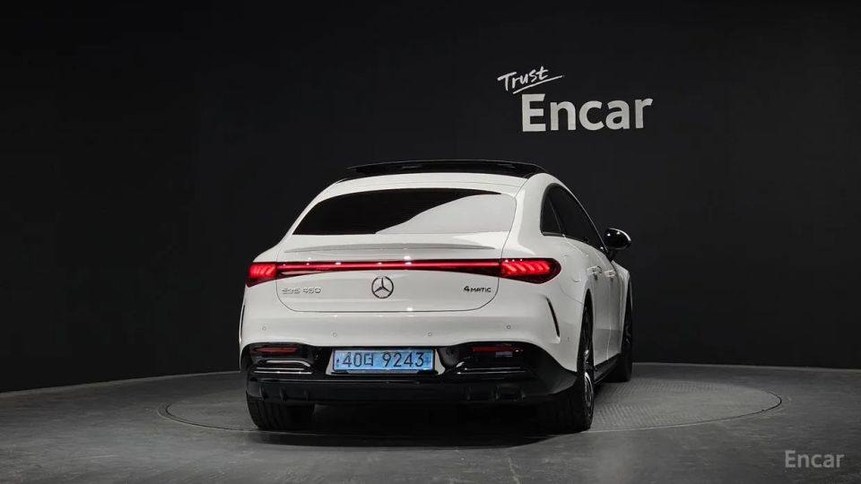 Mercedes-Benz EQS