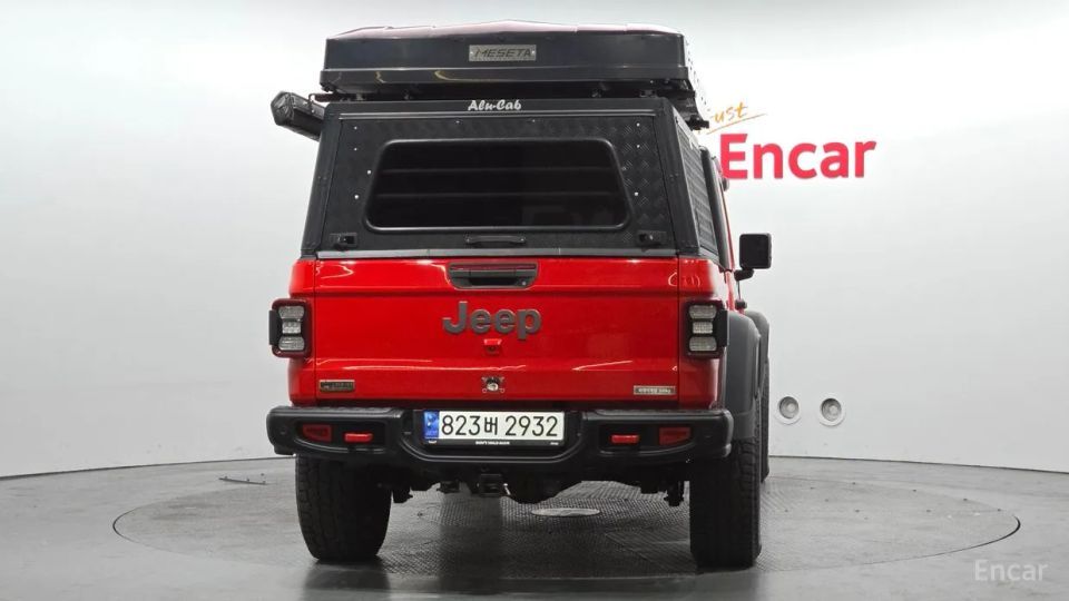 Jeep gladiator