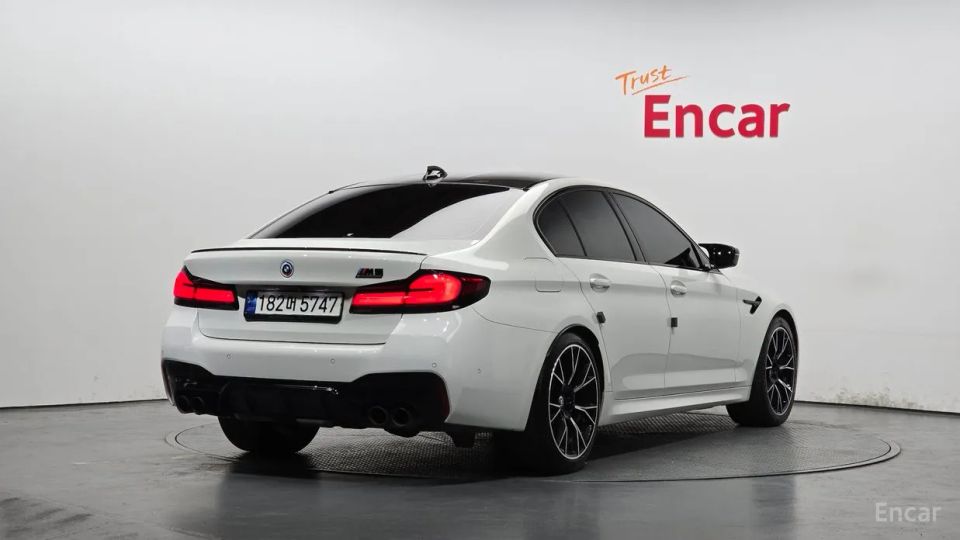 BMW M5