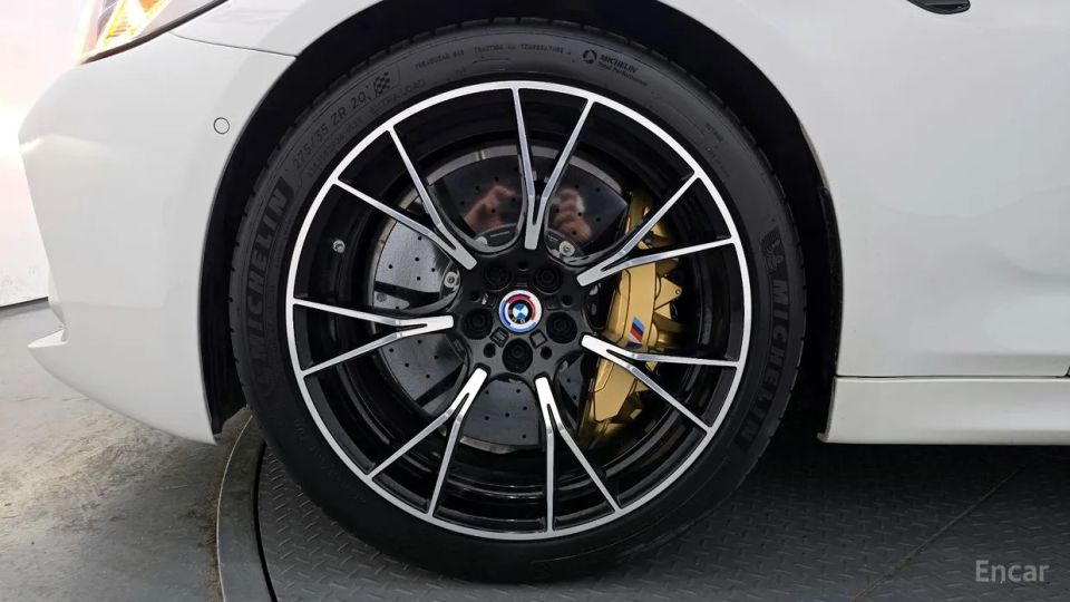 BMW M5
