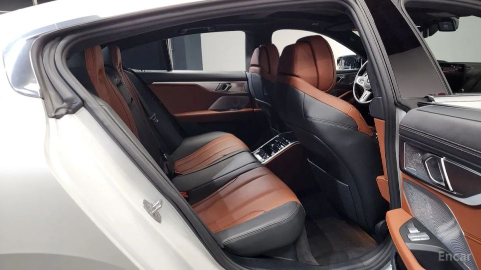 BMW 8-series